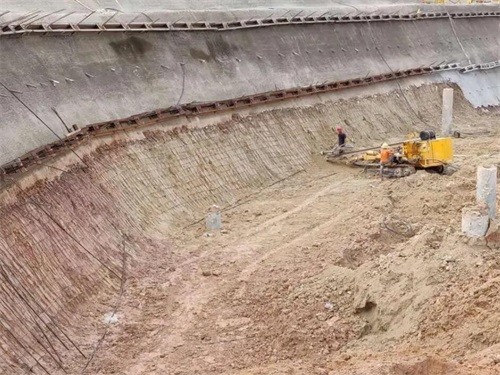 新泰基坑边坡加固